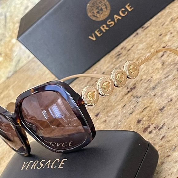 New Versace  sunglasses mod 4375 - Picture 9 of 10